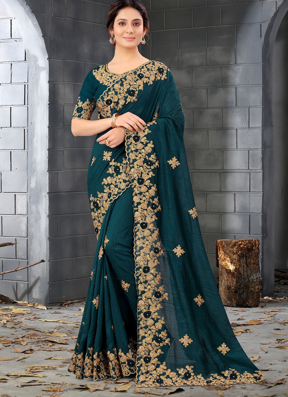 Diwali 2023 Festival - Buy Designer Saree, Wedding Chaniya Choli Collection  | Me99 - Part 25