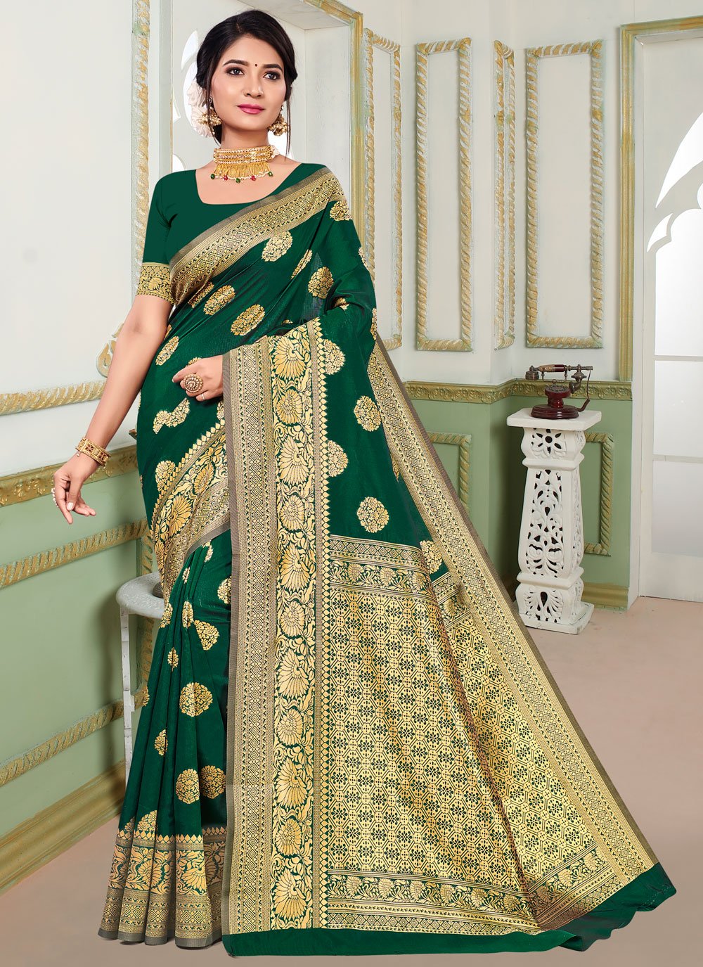 Craftsvilla - Rs. 999. Click here to buy: http://www.craftsvilla .com/catalog/product/view/id/675925/s/guman-saraswatichandra-bollywood -replica-saree/ | Facebook