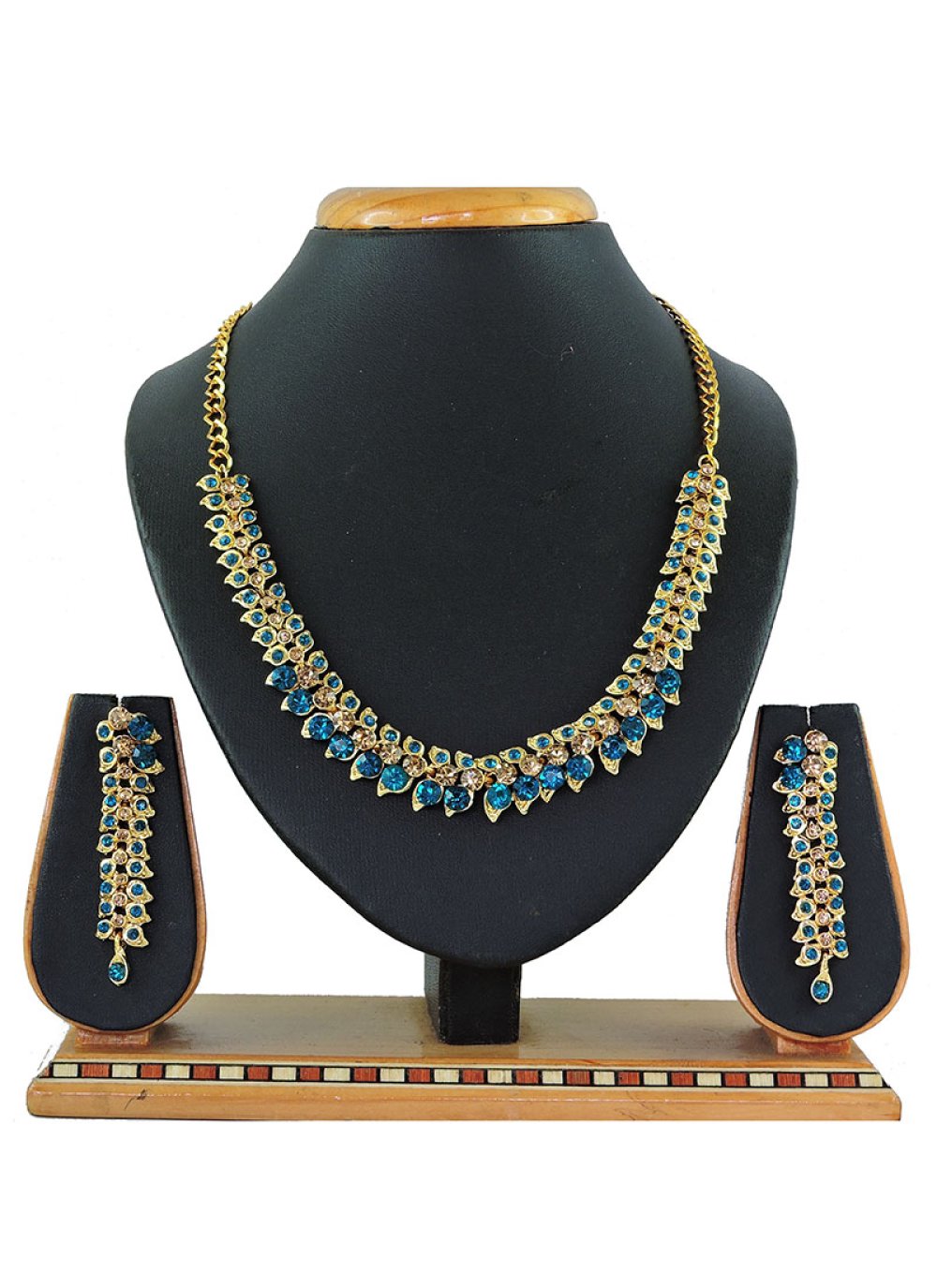 Turquoise Stone Work Necklace Set