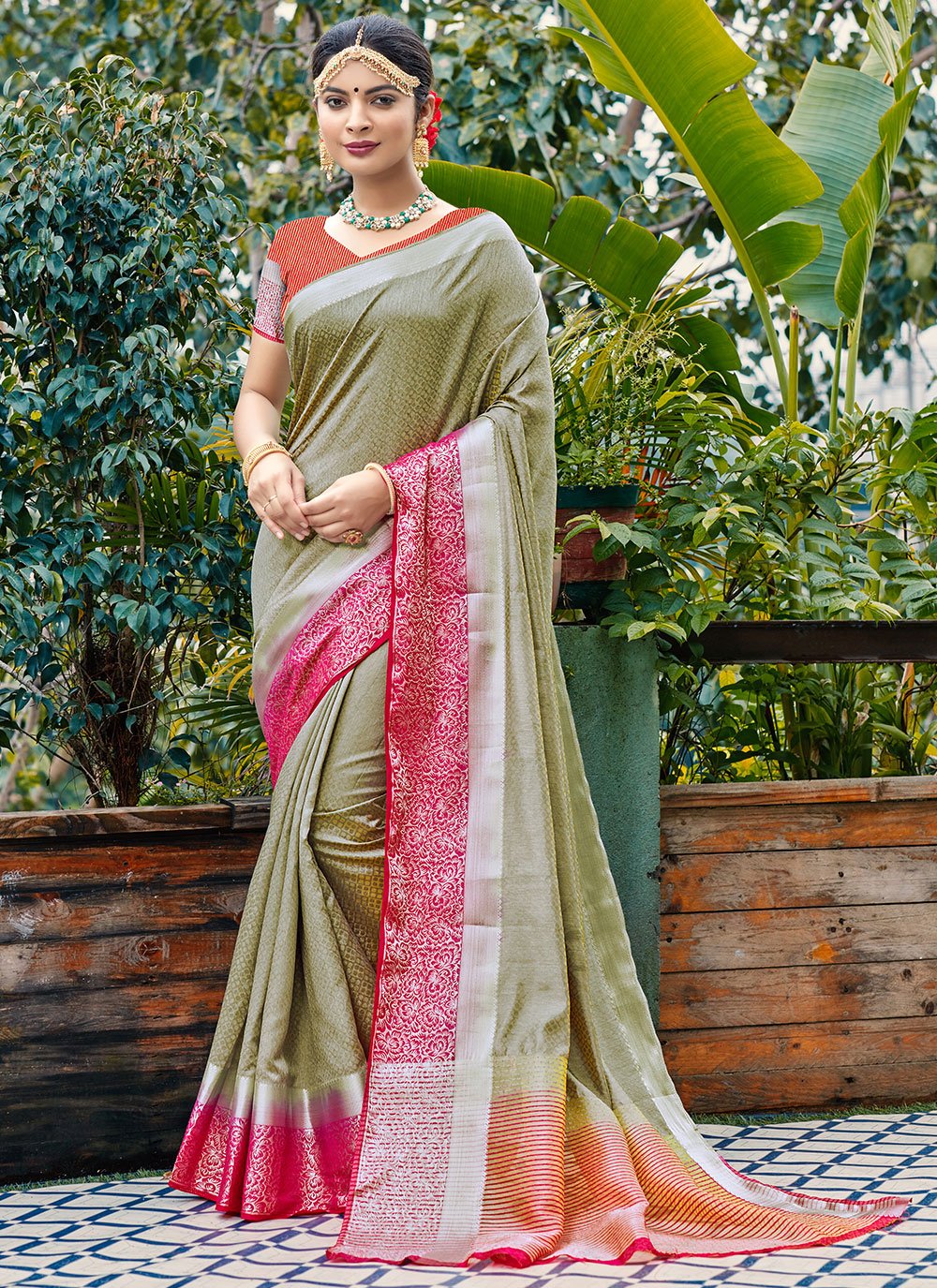 Weaving Banarasi Silk Green Traditional Designer Saree