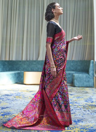 Weaving Handloom silk Bollywood Saree in Black