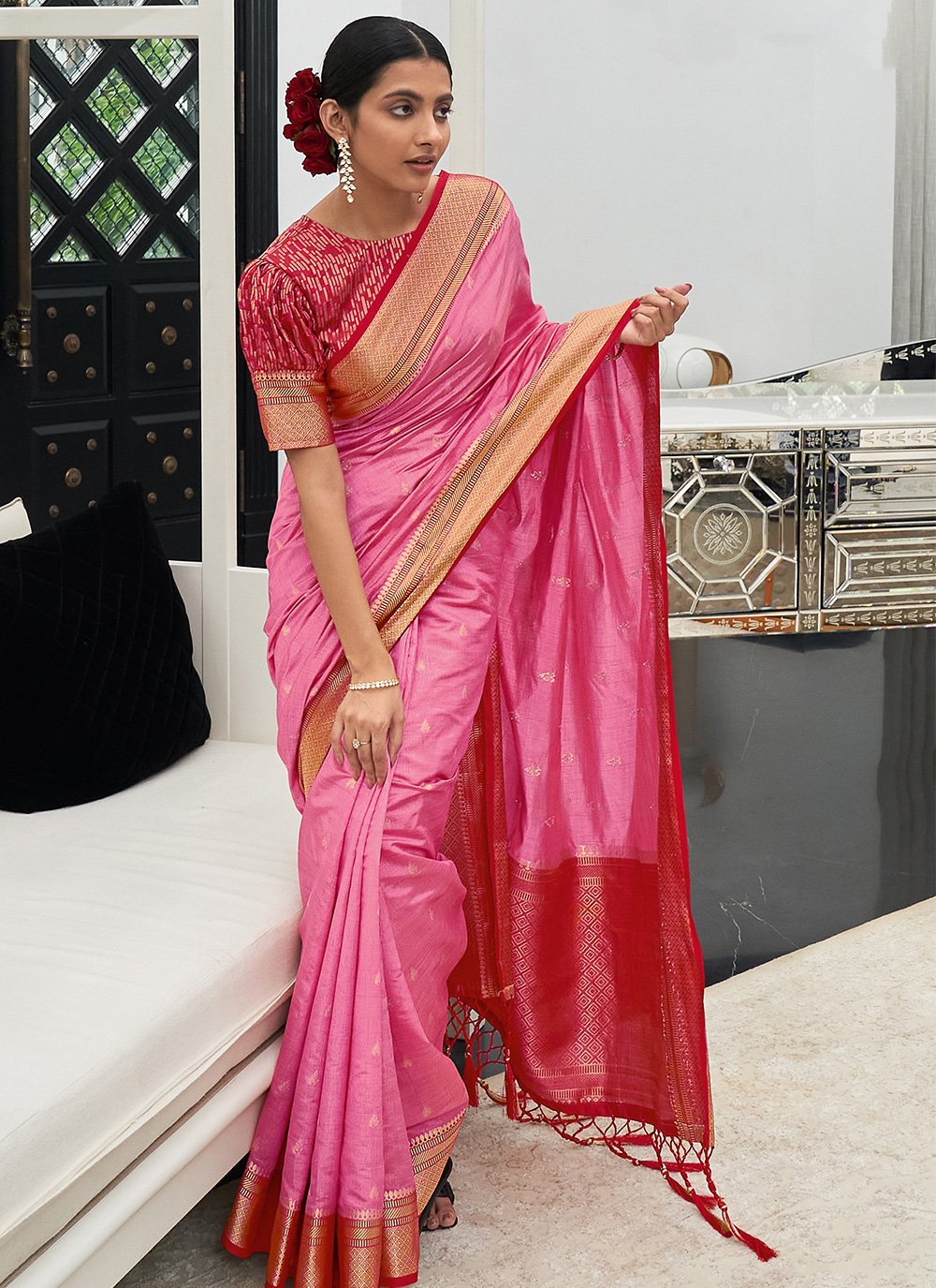 Buy Online Saree - Saree Online Surat - Designer Sarees Rs 500 to 1000 -  SareesWala.com