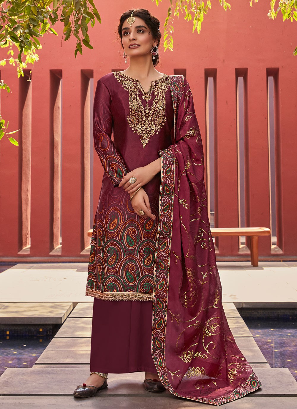 Kangana Ranaut in Anita Dongre – South India Fashion