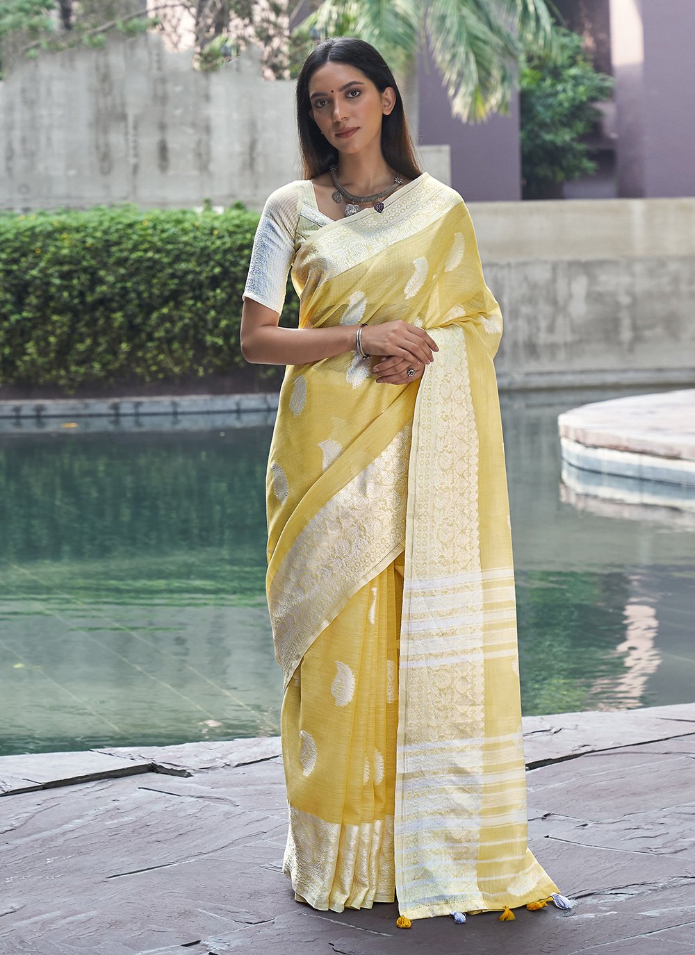 Yellow Linen Sangeet Classic Saree