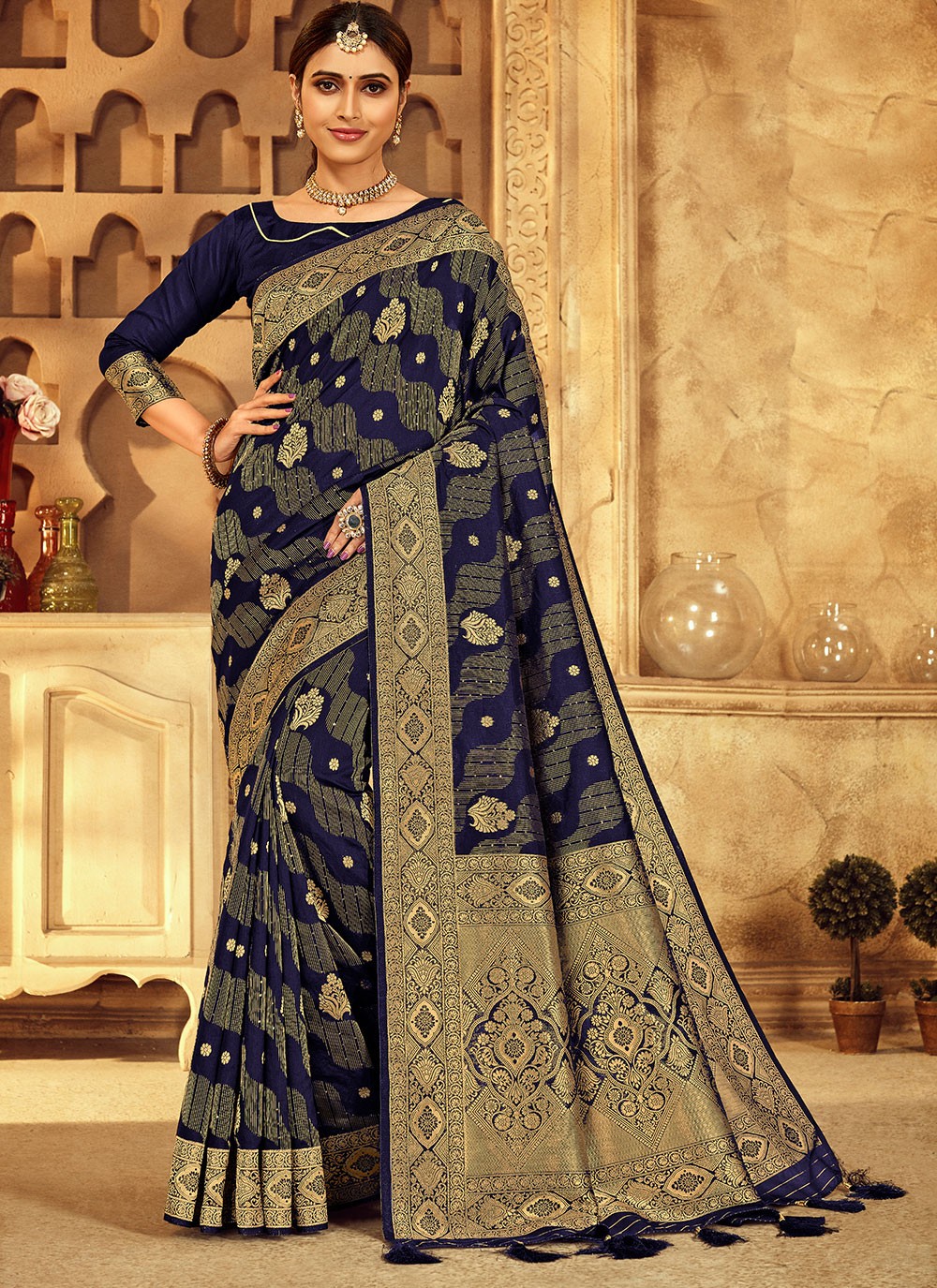 Black Colour Silk Jacquard Border Saree - SareesWala.com