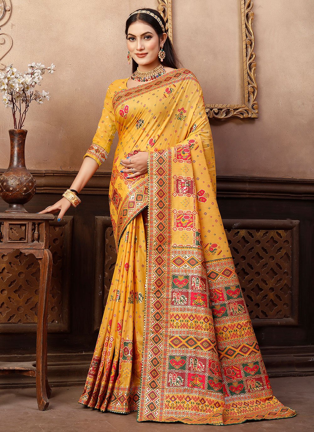 Buy Traditional Chanderi Silk Buti Handloom Zari Work Saree by Rauph Khan  Online at iTokri.com - iTokri आई.टोकरी