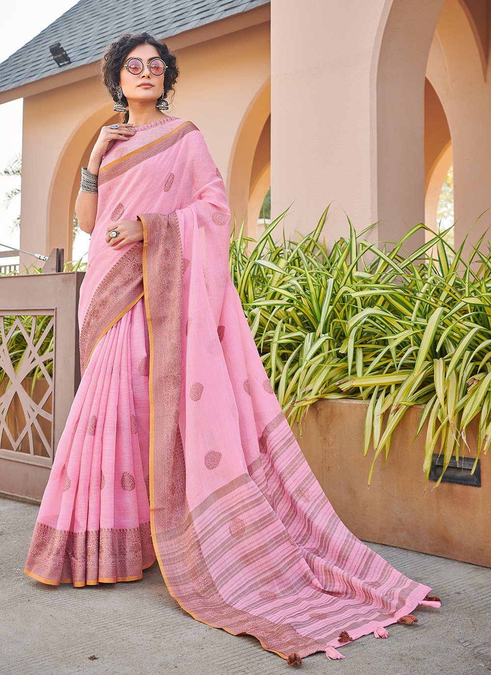 Cotton Weaving Pink Classic Saree