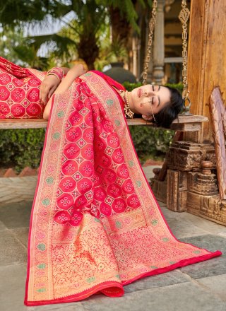 Designer Traditional Saree Weaving Banarasi Silk in Red