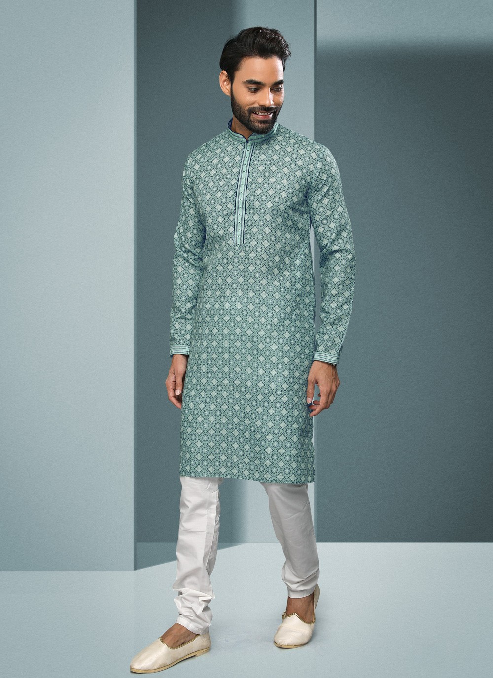 Digital Print Handloom Cotton Kurta Pyjama in Green