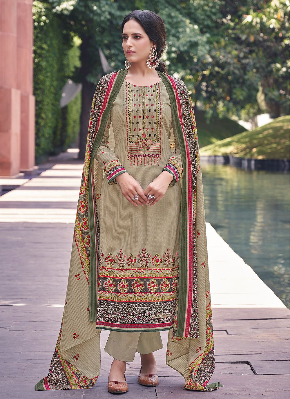 Embroidered Cotton Straight Suit in Green