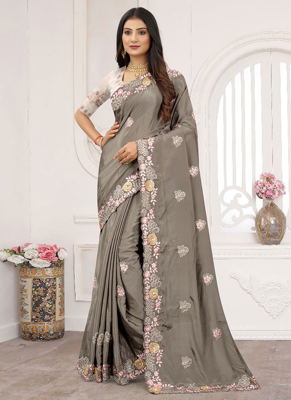 Embroidered Crepe Silk Classic Saree in Grey