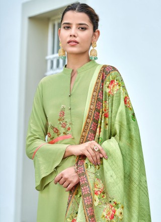 Embroidered Pakistani Salwar Kameez