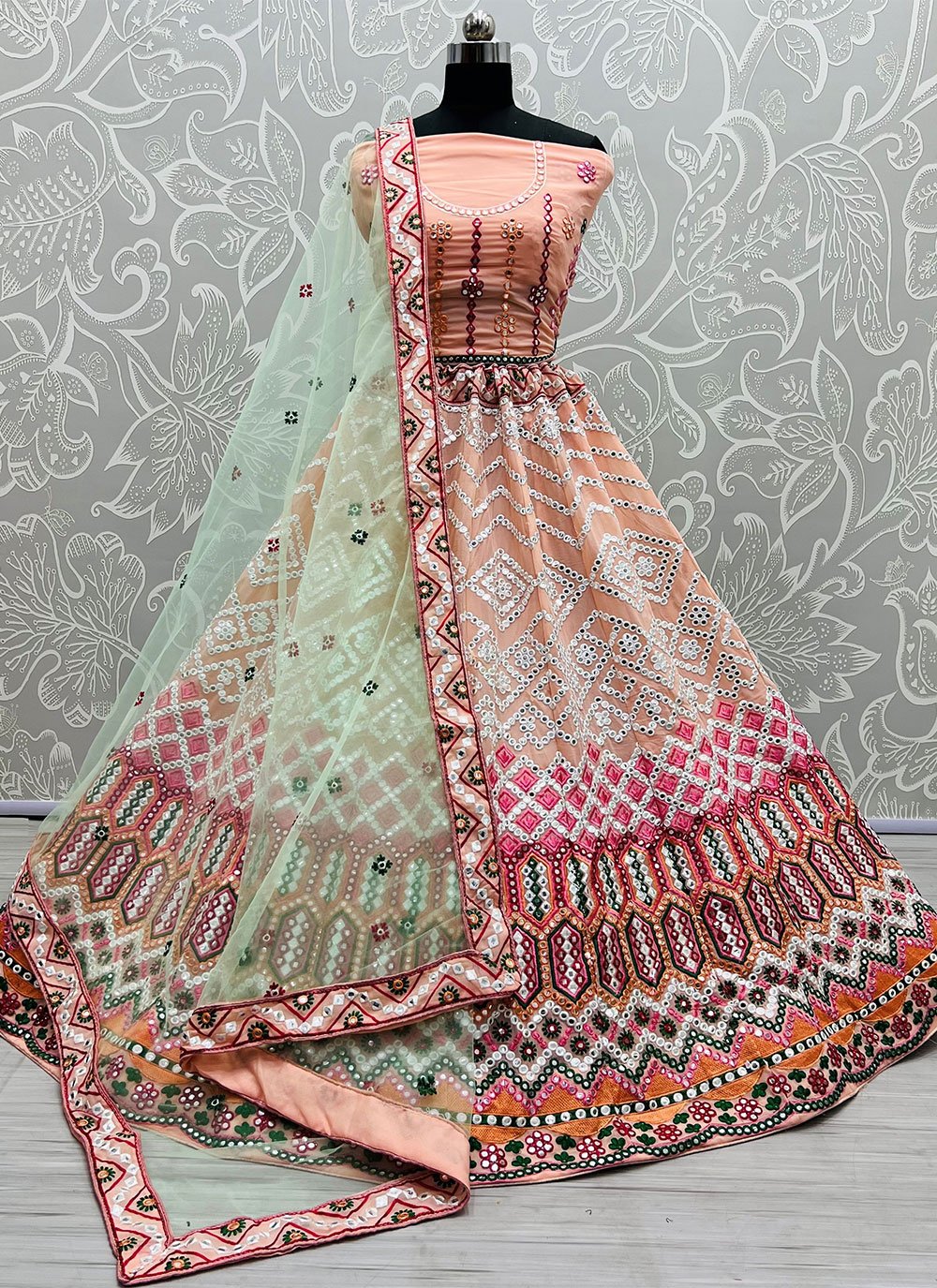 Georgette Party Wear Fancy Lehenga Choli at Rs 1200 in Surat | ID:  23518937588