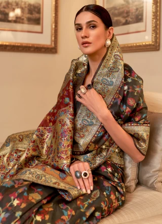 Handloom silk Weaving Grey Classic Saree