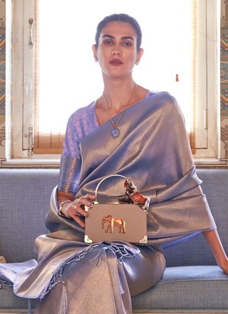 Handloom silk Weaving Lavender Designer Saree