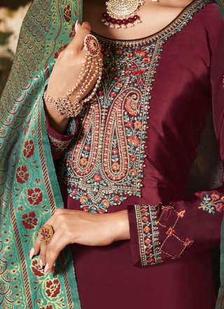 Jacquard Work Crepe Silk Straight Salwar Suit