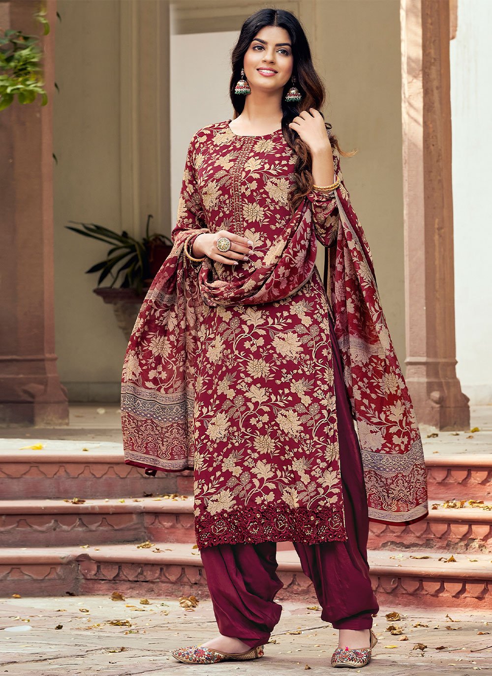 Share more than 82 maroon patiala suit