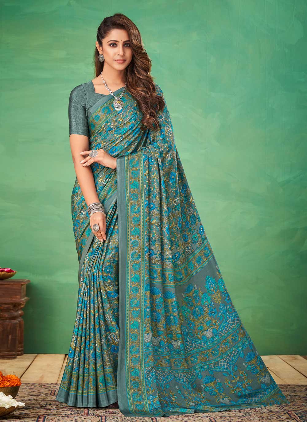 Pure Crepe Sarees Latest Price from Manufacturers, Suppliers & Traders