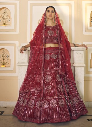 35 Punjabi Bridal Lehenga Styles that You Would Want to Steal! -  LooksGud.com | Designer bridal lehenga, Indian bridal fashion, Bridal  lehenga