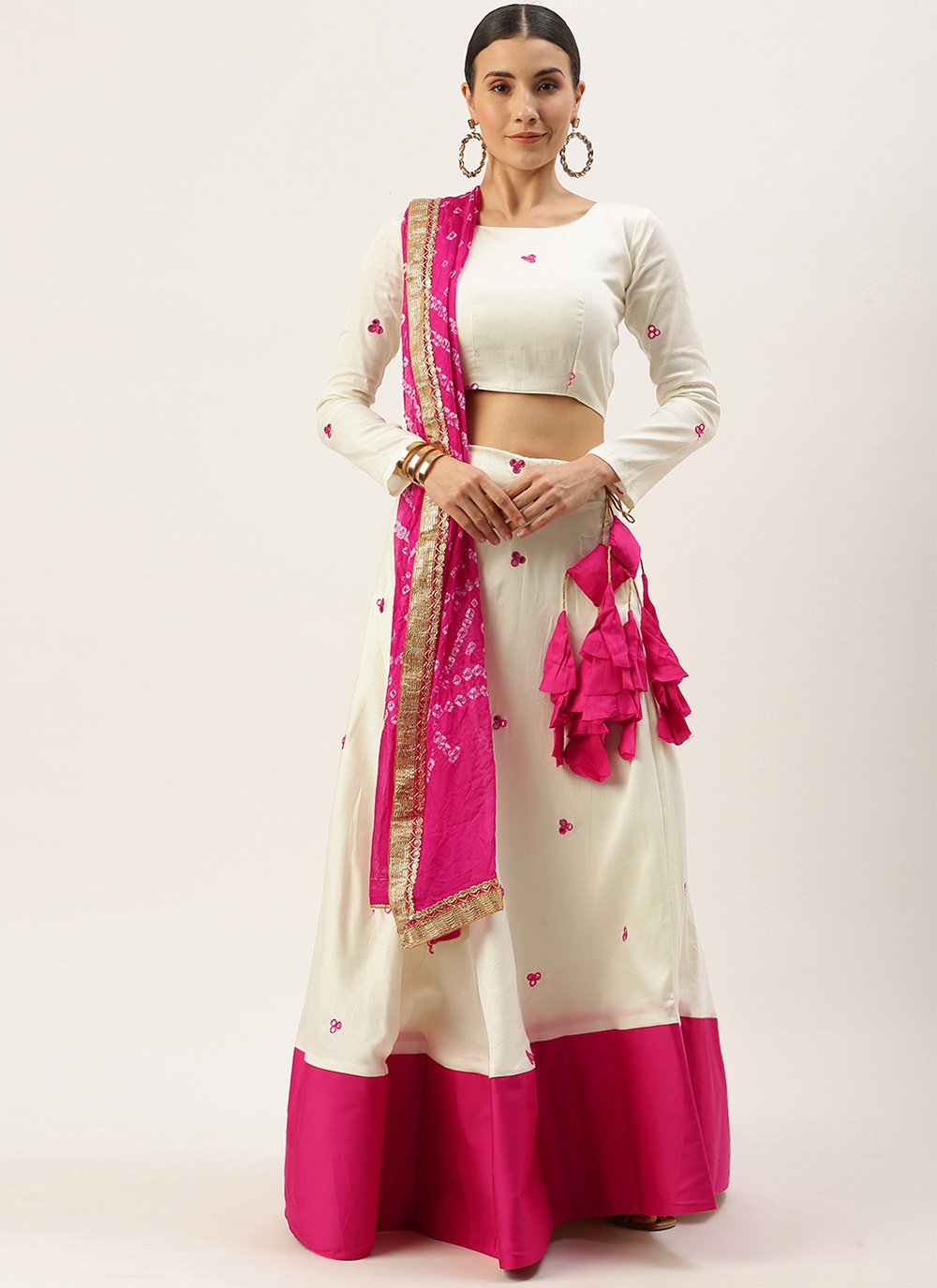Beautiful white and pink lehenga for the mehendi |WedMeGood| Suraj &  Supriya|#wedmego… | Indian bridal outfits, Latest bridal lehenga, Latest bridal  lehenga designs