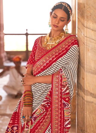 Off White Weaving Designer Traditional Saree