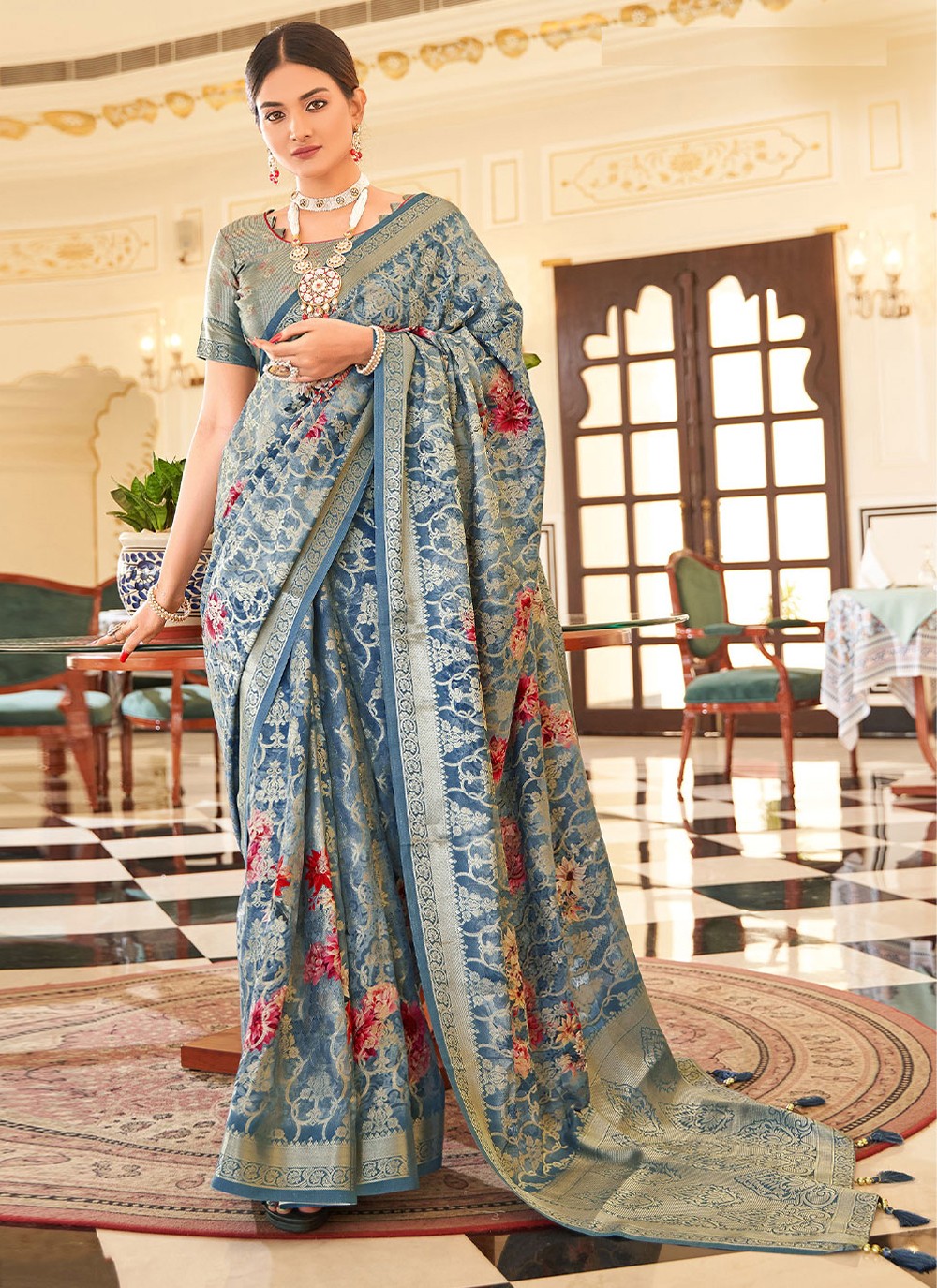 Print Silk Traditional Saree in Blue