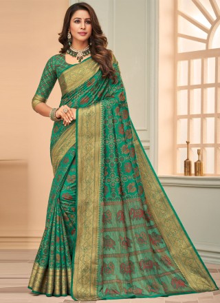 Raw Silk Weaving Green Classic Saree