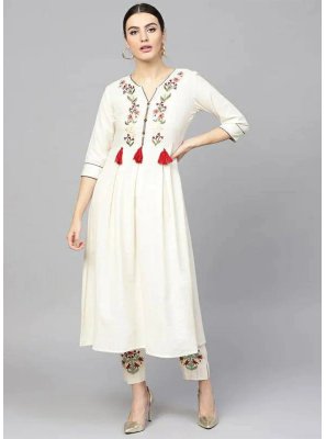 Rayon Embroidered Off White Casual Kurti