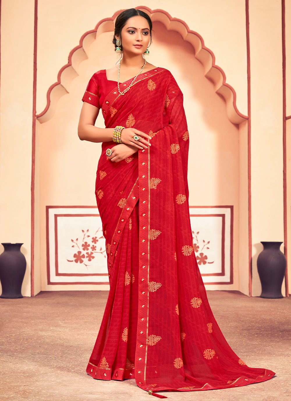 Red Abstract Print Casual Saree