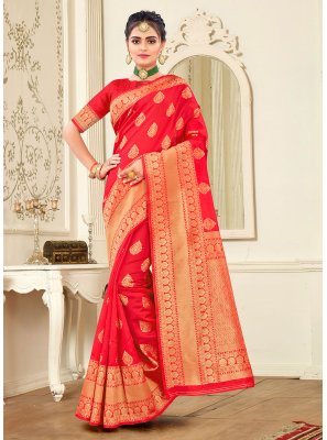 Weaving Classic Saree In Red