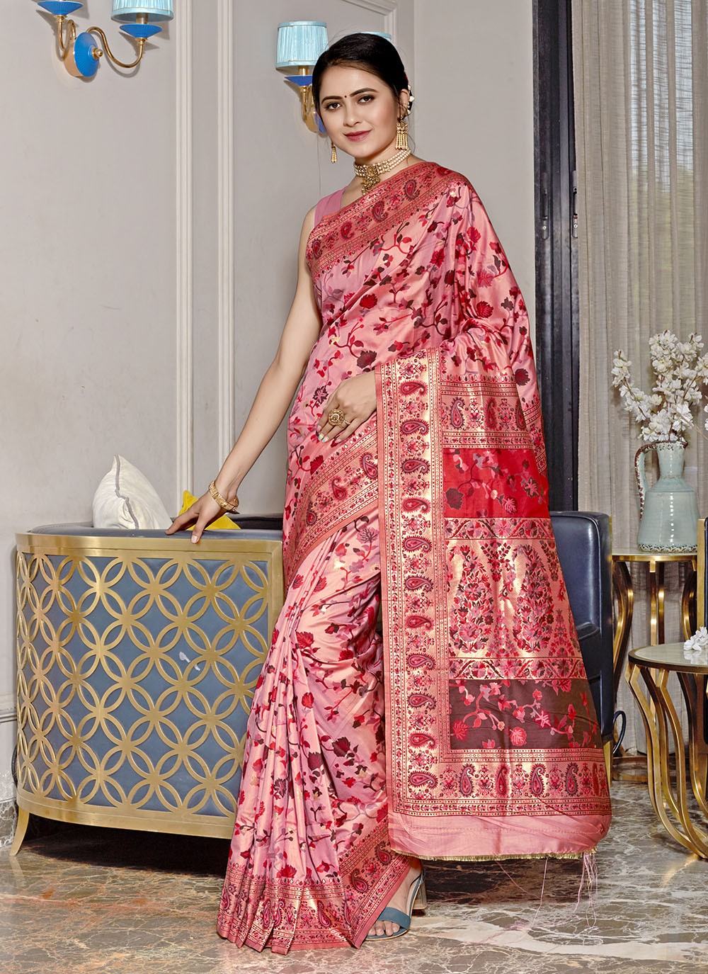 Resham Silk Classic Saree in Pink