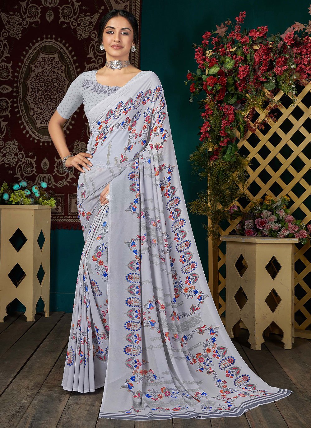 Saree Digital Print Fancy Fabric in Grey