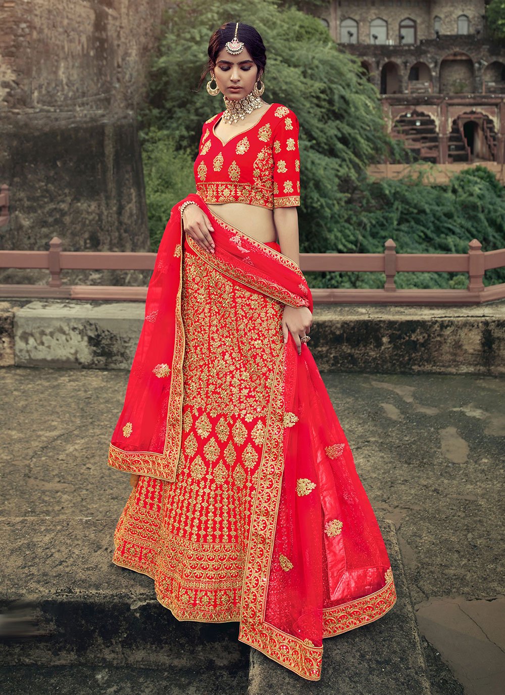Buy Indian Bridal Wear Online from Mohey Manyavar in Pune