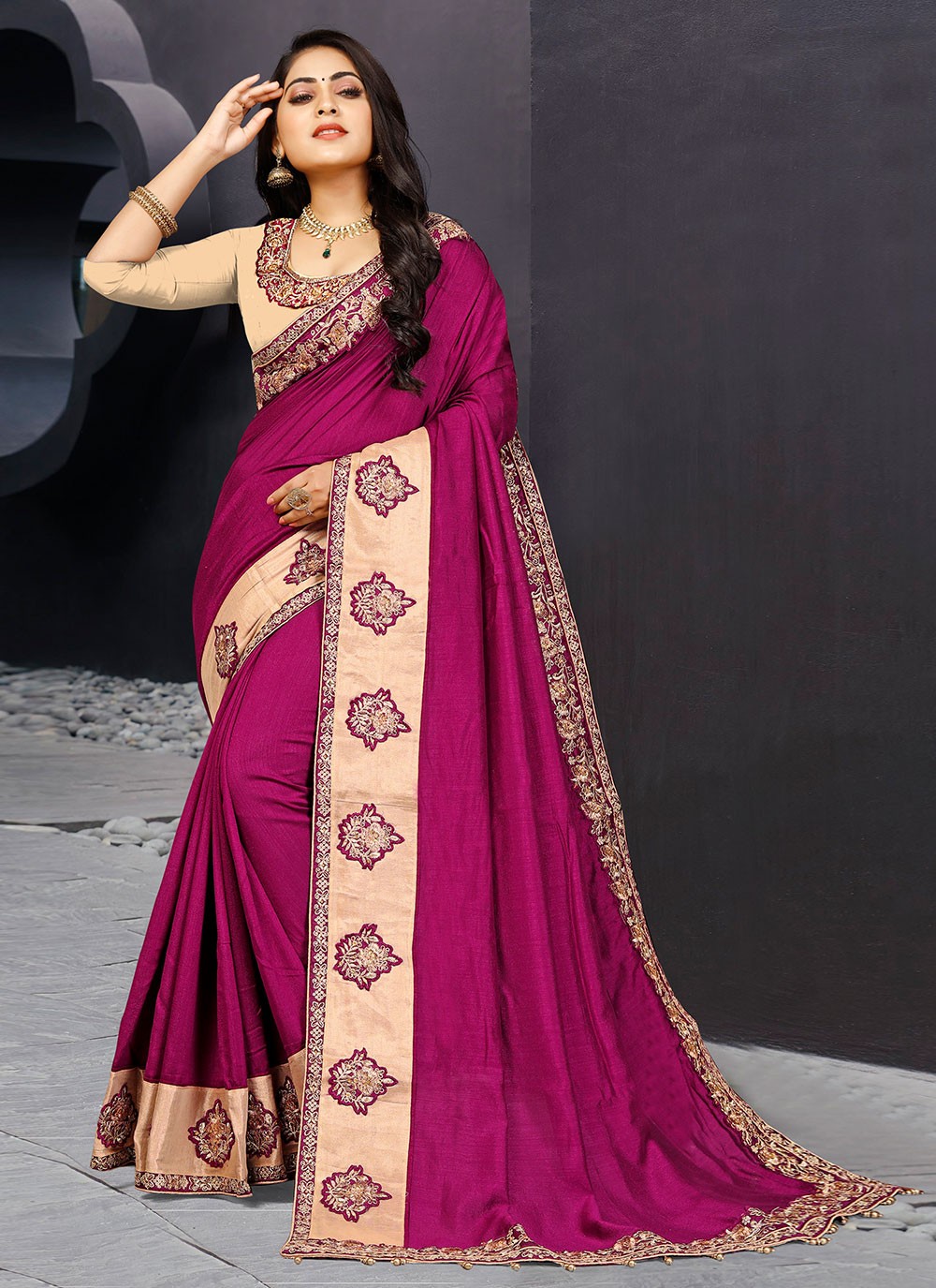 Art Silk Fabric Magenta Color Excellent Sangeet Wear Saree With Border