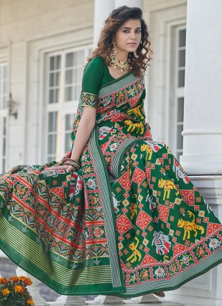 Weaving Classic Designer Saree In Green