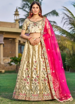 Pink Golden Heavy Designer Work Wedding/Festive Special Lehenga Choli -  Indian Heavy Anarkali Lehenga Gowns Sharara Sarees Pakistani Dresses in  USA/UK/Canada/UAE - IndiaBoulevard