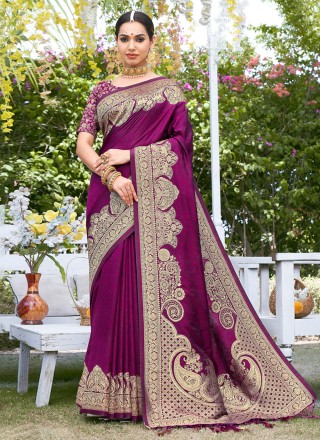 Amazing hot sale sarees online