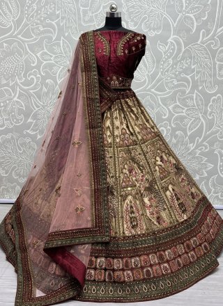 Buy Red & Darck Ochre Zari Embroidered Velvet Bridal Lehenga Online |  Samyakk