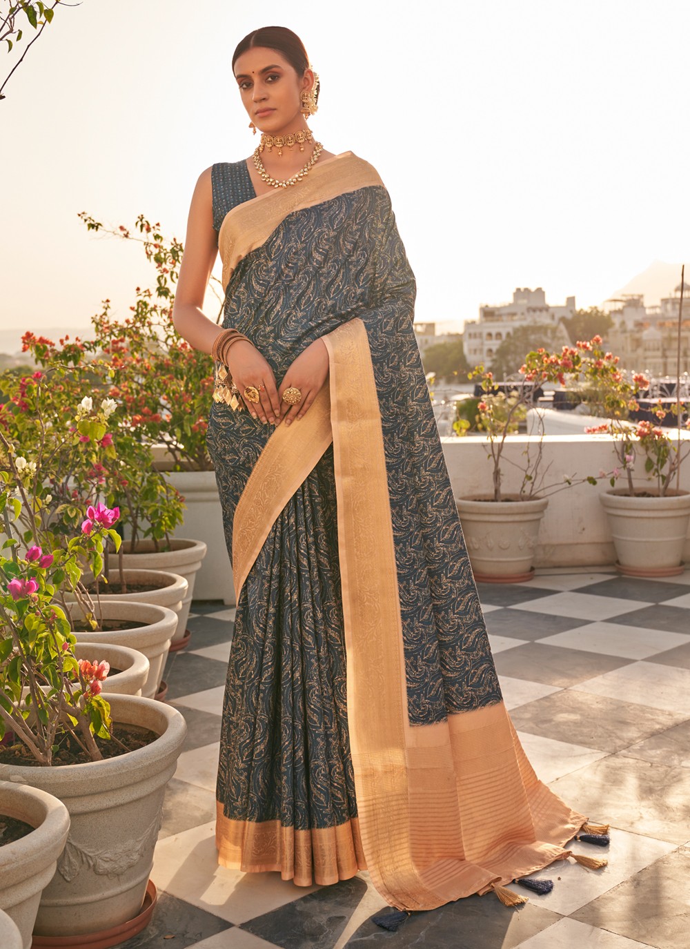 Green Silk Saree With Weaving Border & Digital Printed Work – Bahuji -  Online Fashion & Lifestyle Store