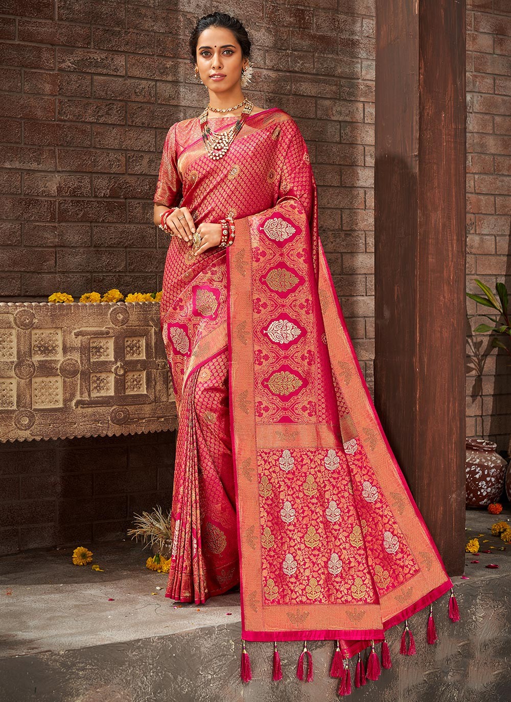 PASTEL PINK PURE BROCADE DESIGNER KANJIVARAM SILK SAREE – zarikaariindia.com