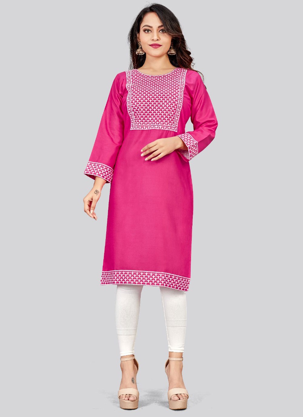 Casual Kurti Embroidered Rayon in Pink