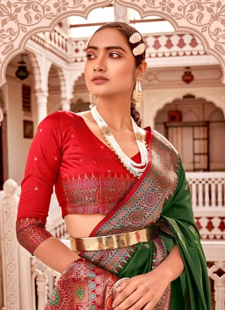 Classic Saree Weaving Banarasi Silk in Green
