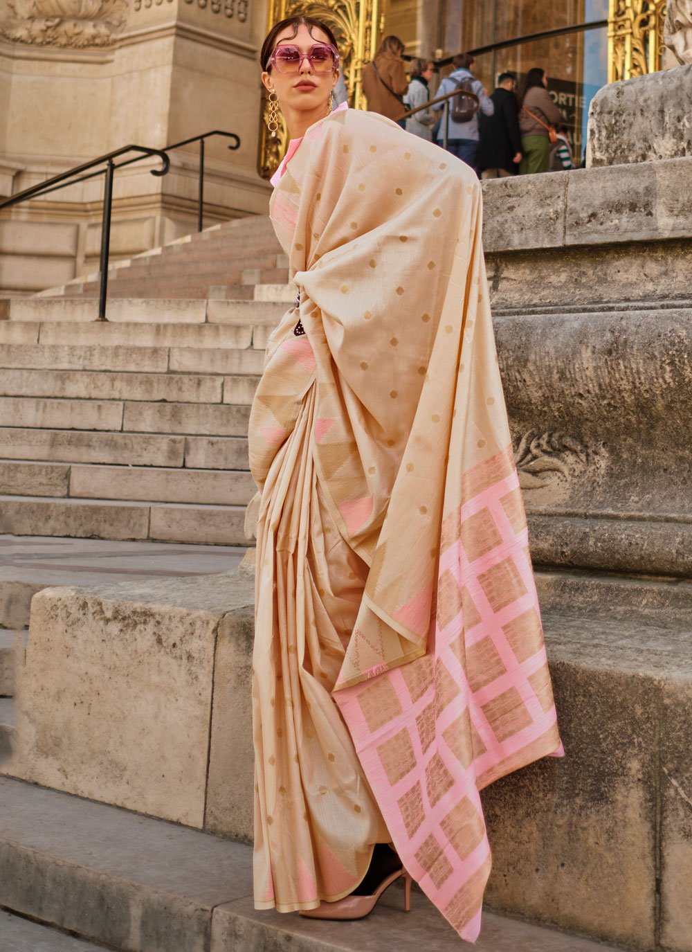 Khadi Soft Cotton Saree in White and Red | Stylish sarees, Saree, Silk  sarees online