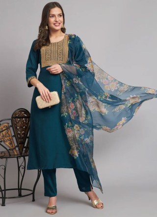Embroidered Ceremonial Salwar Kameez