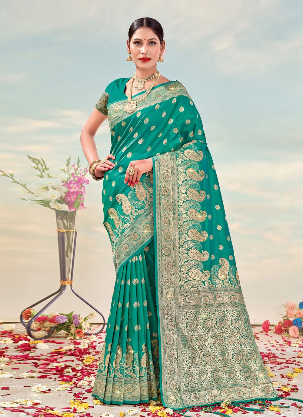 Latest saree designs on sale 2019 for wedding