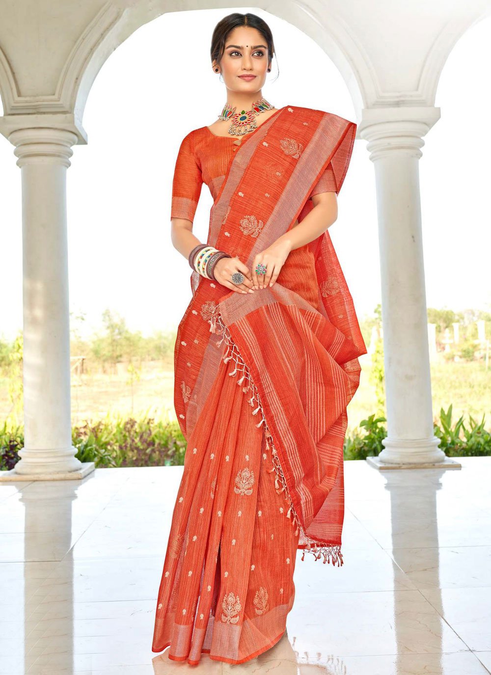 Ninecolours.com - Mustard Colour Satin Georgette Saree Comes With Matching  Blouse Fabric. This Saree Is Crafted With Embroidery. This Saree Comes With  Unstitched Blouse Which Can Be Stitched Up To Size 42.
