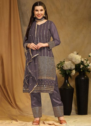 Faux Georgette Pakistani Salwar Suit In Mauve