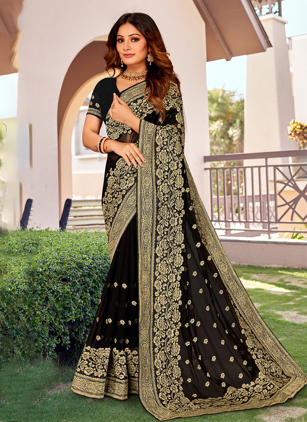 Black Cotton Saree with Woven Gold Temple Border – Amrapali Boutique