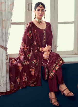 Georgette Pakistani Salwar Suit In Wine