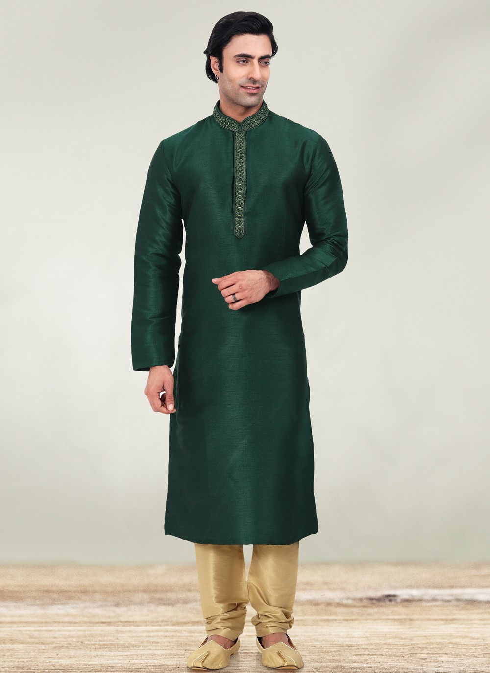 Green Art Banarasi Silk Mehndi Kurta Pyjama
